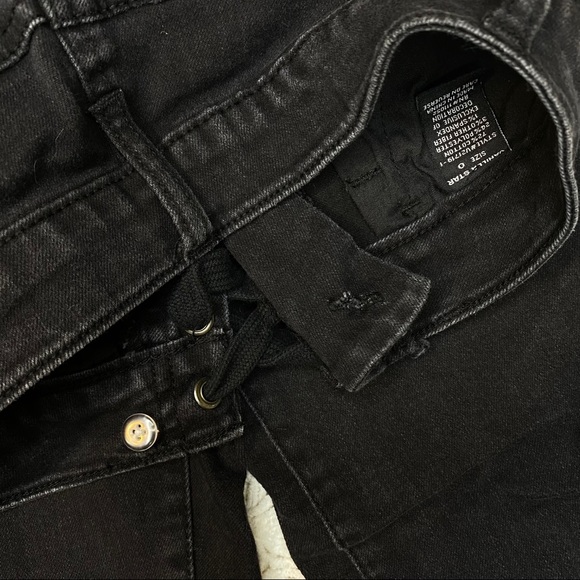 Lace Up Denim Jeans - Picture 3 of 4